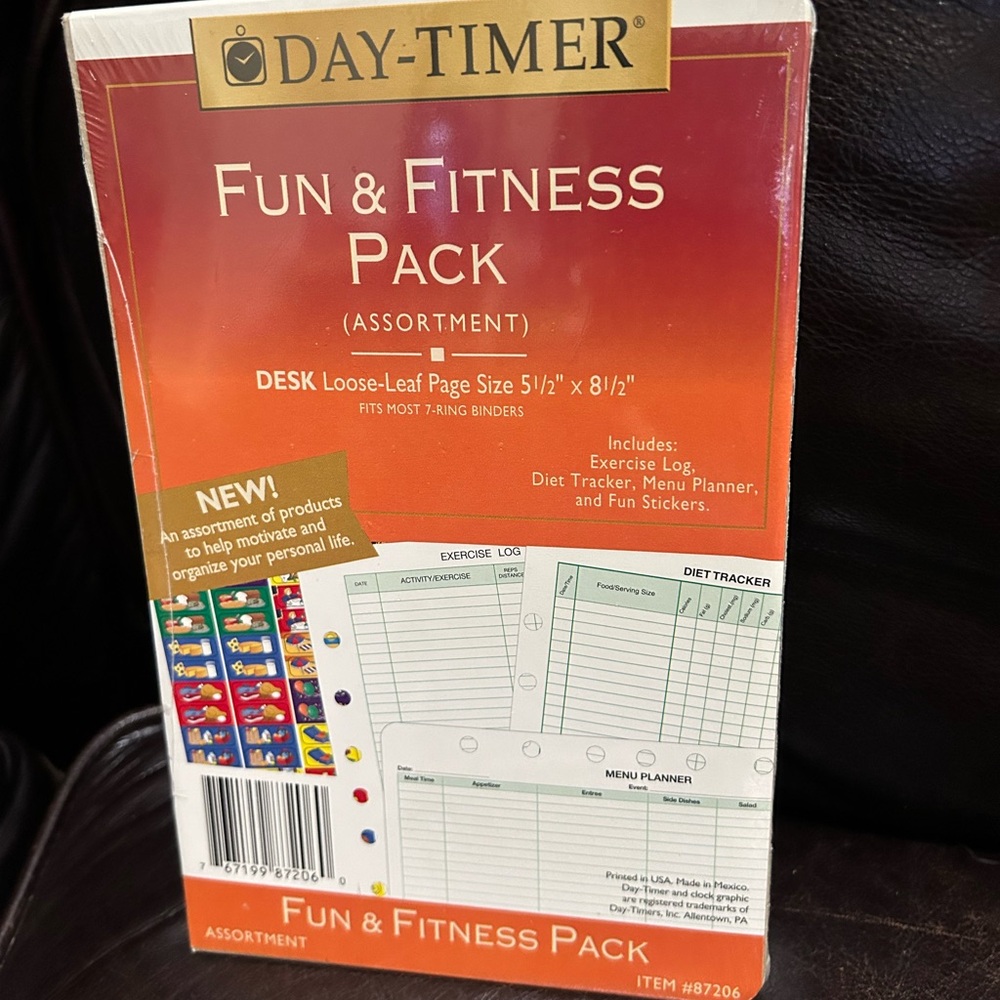 Day-Timer Fun$Fitness pack  (set of 3) desk Loose-leaf page size 5 1/2 x 8 1/2